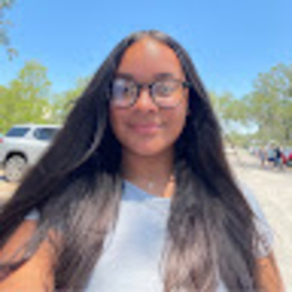 Meet your Posher, Kiara